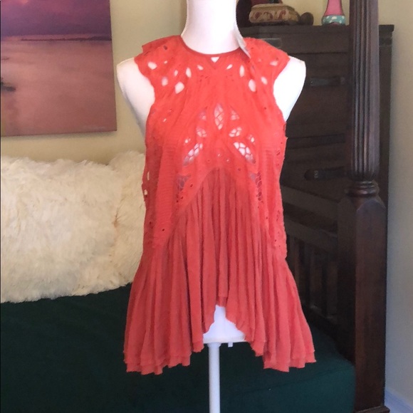 FREE PEOPLE TOP - Picture 1 of 4